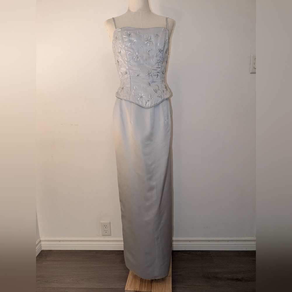 Beautiful Silver Grey Vintage Deadstock Two Piece Floral Set